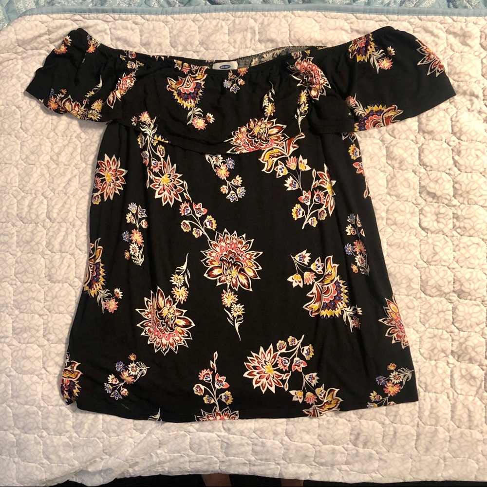 🌻Floral Off the Shoulder Top
